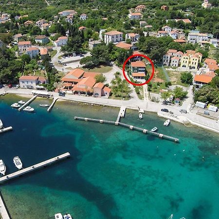Apartments And Rooms By The Sea Nerezine, Losinj - 11815 エクステリア 写真