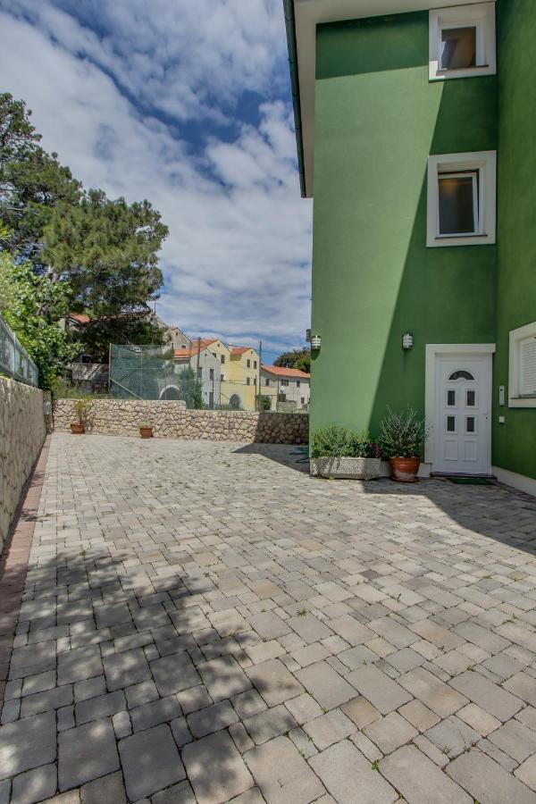 Apartments And Rooms By The Sea Nerezine, Losinj - 11815 エクステリア 写真