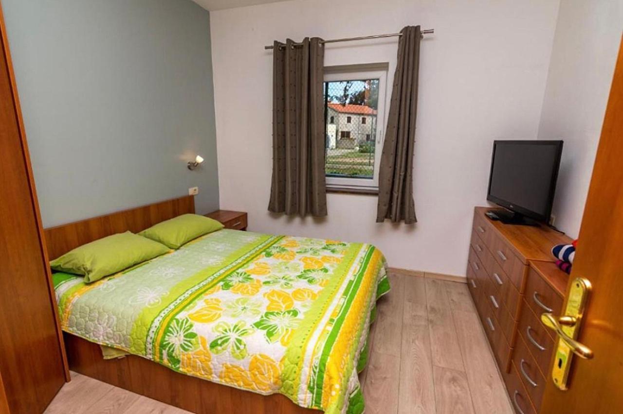 Apartments And Rooms By The Sea Nerezine, Losinj - 11815 エクステリア 写真